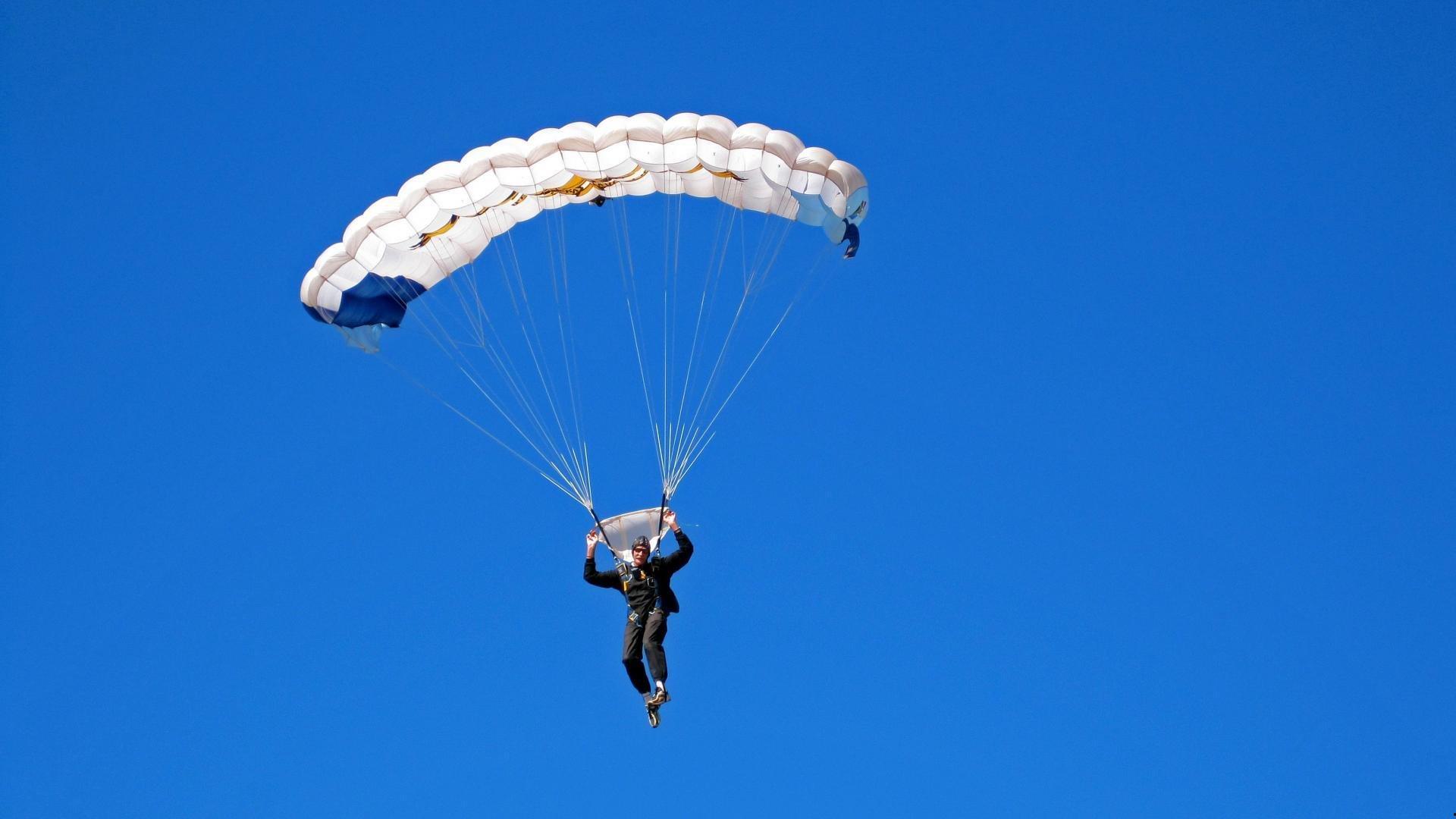 击剑小明星姜鑫瑞，比赛让我更加自信 场上只能靠自己