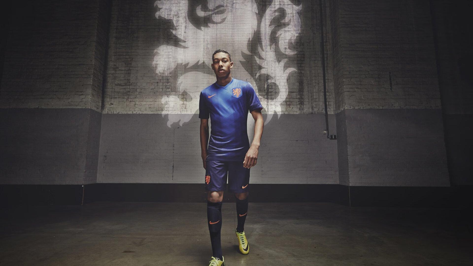 德国队新名单引争议,选5名新人难言惊喜,弗利克战术思路令人费解