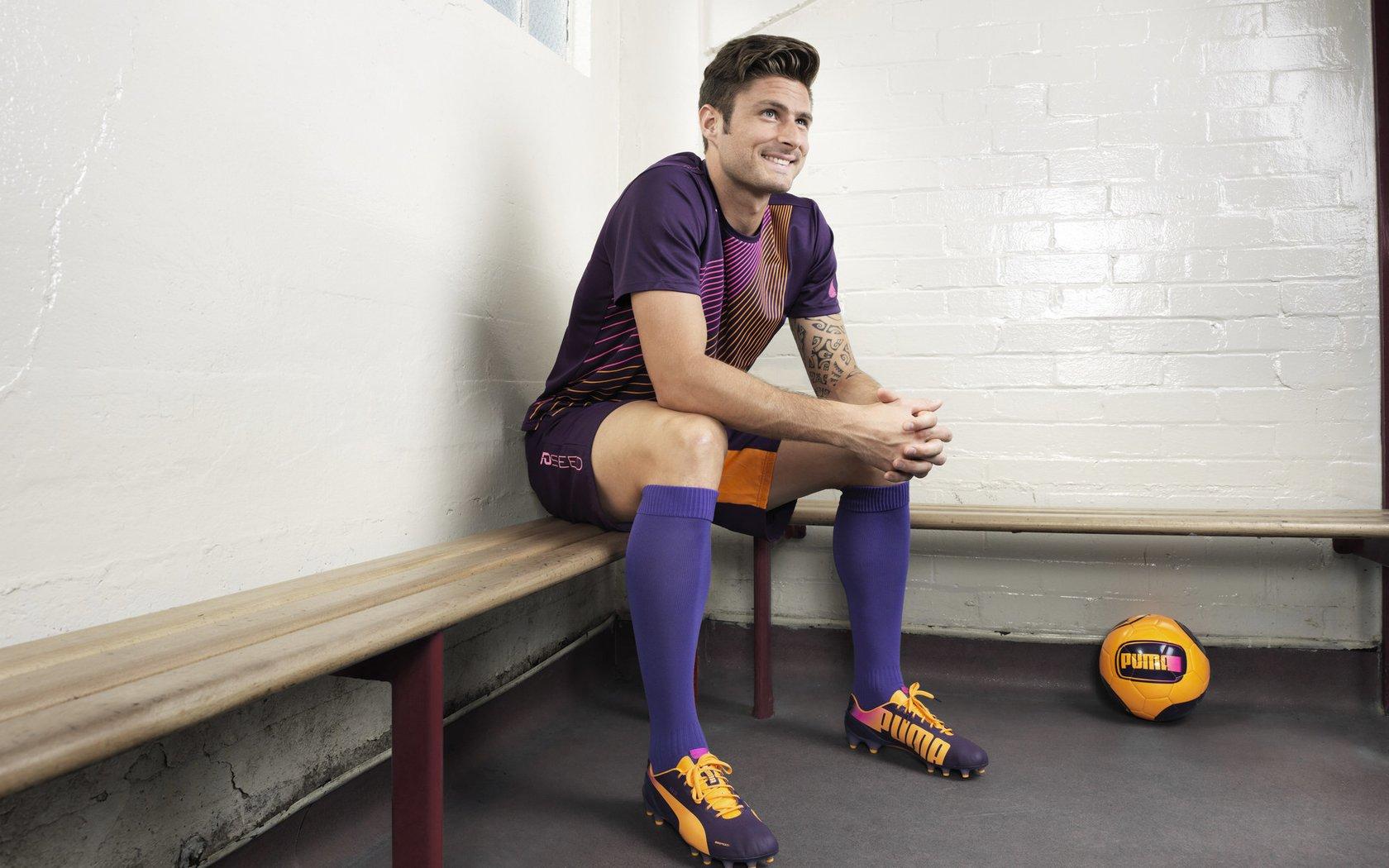 技术大师的困局，西蒙斯创造力获赞，速度与对抗短板成突破瓶颈